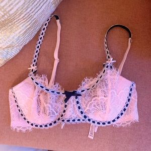 Lace unlined bra! NWOT